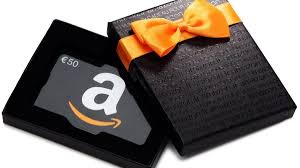Et trouver une idée de cadeaux de noël tourne (trop) souvent à la prise de tête ! Cadeau Noel Ado Idees De Cadeaux De Noel A Offrir Aux Adolescents Noel Ou Anniversaire Idee Cadeau Adolescent Cadeau Ado Utile Et Pas Cher Un Max D Idees