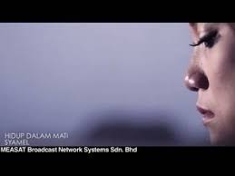 Em b lakaran lukisan tak berwajah em b meronta ku di dalam kesunyian am em tak rela ku mengejar cinta yang hampir kelam f#m b sendiri ku di sini pilu. Af2015 Syamel Hidup Dalam Mati Official Mv Video Phoneky