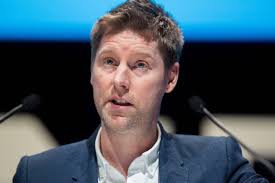 Burberry's Christopher Bailey Replaced as CEO by Marco Gobbetti