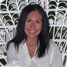 Stephanie Piatt's Instagram, Twitter & Facebook