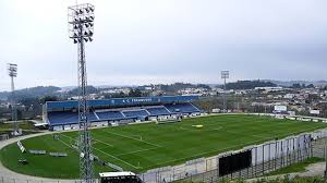 Ernesto speaker estádio fc vizela, vizela. Freamunde Vizela Interrompido Pelo Nevoeiro Renascenca