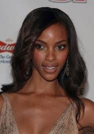 Quiana Grant's Instagram, Twitter & Facebook