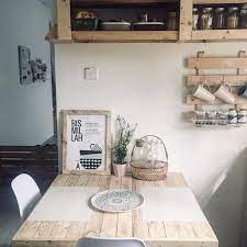 Siapkan panci dengan 1 liter air dan letakkan di atas kompor lalu nyalakan apinya. Idea Deko Bajet Suami Isteri Kreatif Ohsemnya 90 Peratus Perabot Buat Sendiri Guna Kayu Palet Mingguan Wanita