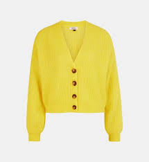 Laine mohair et soie, duvet de yack, bébé alpaga ou laine mérinos, proposés dans de belles couleurs. Gilets Femme Gilets Sans Manches Gilets Longs L Galeries Lafayette
