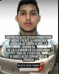 Llamó a su padre le dijo que se le flatiaron los dos neumáticos y que había  un auto atrás de él, Apareció el carro abandonado en la autopista. Si sabes  de algún