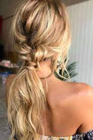 We've got nothing against beach waves. 29 Cute Hairstyle To The Beach