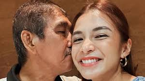 Demi Papa Tercinta, Chelsea Olivia Pulang Kampung Setelah 9 Tahun