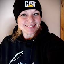 What bedding options are suitable for ducks?