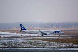 Lotnisko katowice pyrzowice sprzedaż biletów lotniczych online i na telefon. Lot Sp Lnd Polish Airlines Katowice Pyrzowice Airport Lotn Flickr