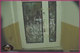 Apartman Kapilari Panosundaki Pin