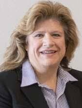 Kelly Tufts's Instagram, Twitter & Facebook