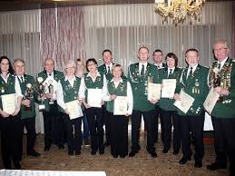 Schützen aus Almena heimsen viele Pokale und Urkunden ein