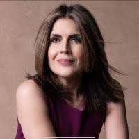 Kim Hibler's Instagram, Twitter & Facebook