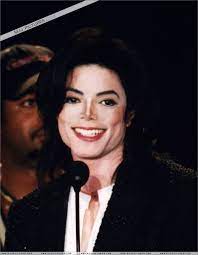 This is his favourite song and he recorded and. 1996 The 8th Annual World Music Awards Photos Of Michael Jackson Michael Jackson Smile World Music Awards