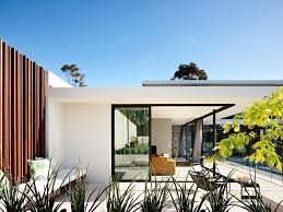 Black And White House Exterior Australia Grand Designs Australia Series 2 Episode 1 Lifestyle Minimalist House Design Modern Minimalist House Grand Designs Australia