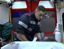 Nouvel épisode de chasseurs d'héritiers, dimanche prochain à 13.30 sur tf1. Pompiers Leur Vie En Direct S02e00 Face A La Maladie Documentaire Programme Tv Replay