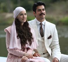 Burak Ozcivit Ile Fahriye Evcen Den Flas Karar Aktor Fotografcilik Nadide Fotograflar