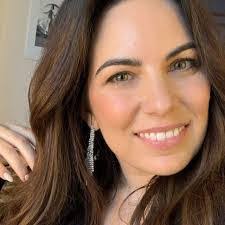 Ines Thayer's Instagram, Twitter & Facebook