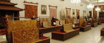 Museum Of Batik Danar Hadi Kain Tile Batik