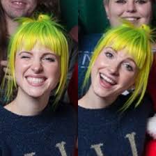 Hayley Williams Okay This Woman Can Wear Any Color And Still Look Absolutely Stunning What Hayley Williams Haircut Hayley Williams Green Hair