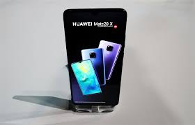 Huawei mate 20 x is a huge phone with a 7.2 amoled display and 1,080 x 2,244px resolution. Huawei S Supersize Mate 20 X To Debut In Malaysia On Nov 11 The Star