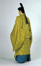 Courtier Of The Side Of Emperor In Regular Court Dress Ikan The Dress S Color Is Green And The Green Is Called Kikujin This Is Permited From Emperor