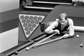 Welcome to our ronnie o'sullivan website which is all about the snooker player ronnie o'sullivan. Legendare Promoter Barry Hearn Spiegelt Sich Auf Der Ruckkehr Zur Arbeit Nur Wenige Tage Nach Dem Zweiten Herzinfarkt Aktuelle Boulevard Nachrichten Und Fotogalerien Zu Stars Sternchen