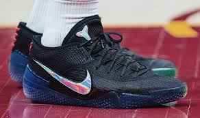August 7, 1989 in compton, california us. Nba Sneakers Of The Night Demar Derozan Debuts New Kobe Shoe And More Hoopshype