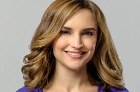 Rachael Leigh Cook as Frankie