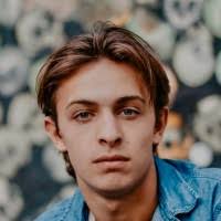 2900+ "Piccione" profiles