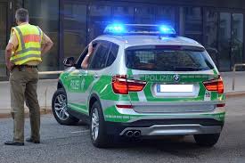 Enfin, en annexes vous visiterez une cave aménagée avec buanderie,chaufferie et en extérieur un beau jardin clôturé et deux places de parking privatives. Il Tente De Braquer Un Tabac Arme D Une Epee En Allemagne La Police Lance Un Appel A Temoins Actu Strasbourg