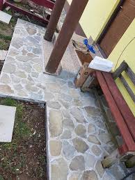 Piatra naturala de o calitate foarte buna pentru placat si pavat pret usi garaj ramnicu valcea, dragasani, babeni, calimanesti, horezu, brezoi căutari referitoare la piatra de munte placat materiale constructii si amenajari. AmenajÄƒri Exterioare Cu PiatrÄƒ De Munte Posts Facebook