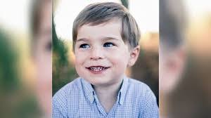 Charlie Holt's Instagram, Twitter & Facebook