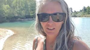 ROAD TRIP TO COLLIE! Why is Black Diamond Lake so blue?