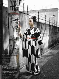 Black And White Kimono Dress Kimonoworld White Kimono Traditional Japanese Kimono Kimono