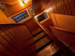 It has gas lighting in every room, it recycles rainwater in case of drought, and it was one of the first. A Tour Of The Creepy 24 000 Square Foot Winchester Mansion In California