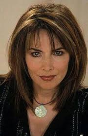30 Hairstyles For Women Over 50 Medium Length Hairstyles 50th Medium Hair Styles Thick Hair Styles Hair Styles