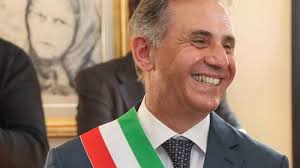 Bellizzi: morto improvvisamente 31enne giornalista Stefano Grimaldi