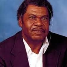 Ernest Stubblefield's Instagram, Twitter & Facebook