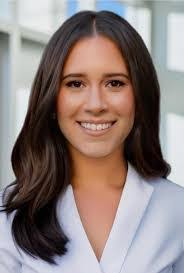 Chelsea Bernstein's Instagram, Twitter & Facebook