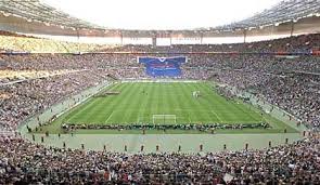 The stadium is used by the france national football team and french rugby union. Fussball Fotostrecke Neues Licht Und Alte Kurven Der Spiegel