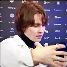 Kris Gustin Instagram