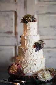 This Wedding Cake Is Classic With Textured Buttercream Wedding Cake And Fresh Dahlias Winter Wedding Cake Christmas Wedding Cakes Buttercream Wedding Cake