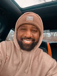 Mr. Grouchy (@OfficialMrGrouchy) • Facebook