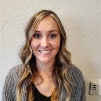 Amber Kincheloe's Instagram, Twitter & Facebook