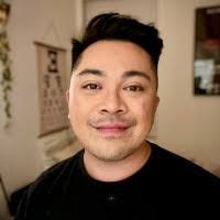 Victor Mallari's Instagram, Twitter & Facebook