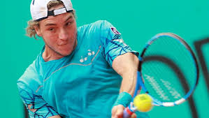 He strings his racquet with the yonex poly tour pro in the mains and wilson natural gut in the. I3 Img P7s1 Io Pis Ezone A6b9qgelb38wdeb0ab1fhp