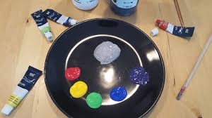 Füße mit fingerfarbe bestreichen und einen abdruck auf dem papier machen. Diy Schone Erinnerungen Und Kleine Geschenke Hand Und Fussabdrucke Von Babys Und Kindern Mama Graphics Blog