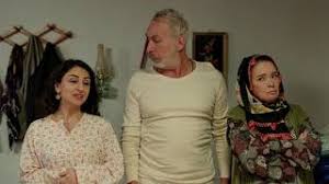 Jun 23, 2021 · abd istihbarat birimlerinin, abd askerlerinin afganistan'dan tamamen çekilmesiyle birlikte afgan hükümetinin 6 aydan sonra yıkılabileceği değerlendirmesinde bulunduğu belirtildi. Aile Hukumeti 9 Ekim 2020 Sinemalarda Youtube