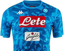 Für die mannen im italien trikot spricht außerdem, dass sie seit 28 spielen ungeschlagen sind. Ssc Neapel Home Trikot 2018 2019 Fussball Deals De